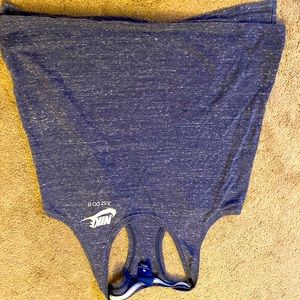 Nike tank top size small (looser fit)